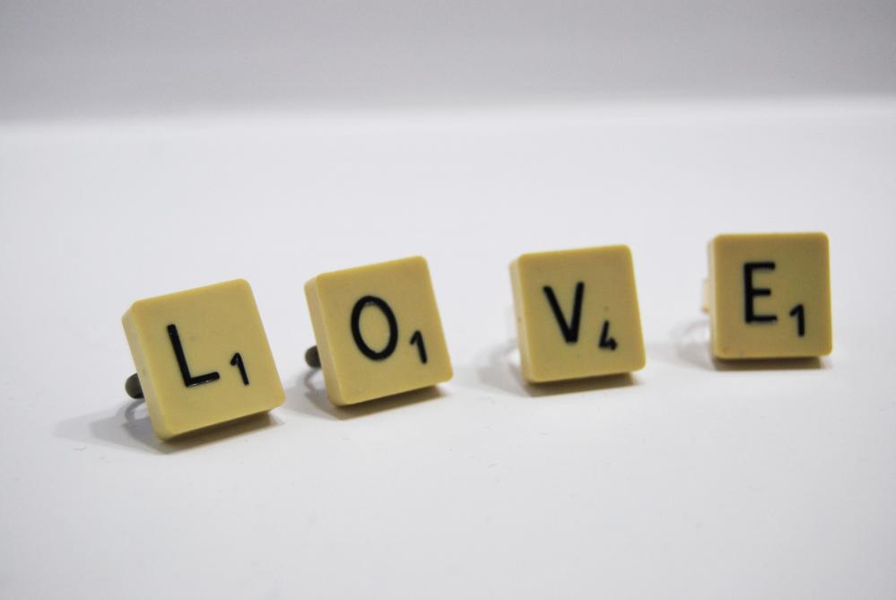 Scrabble adjustable ring- Choose the letter you prefer -Recycle to upcycle by El rincón de la Pulga